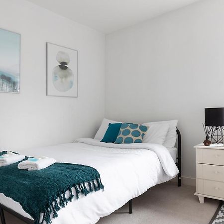 Spacious 2 Bed Apartment In Central Location Londres Extérieur photo